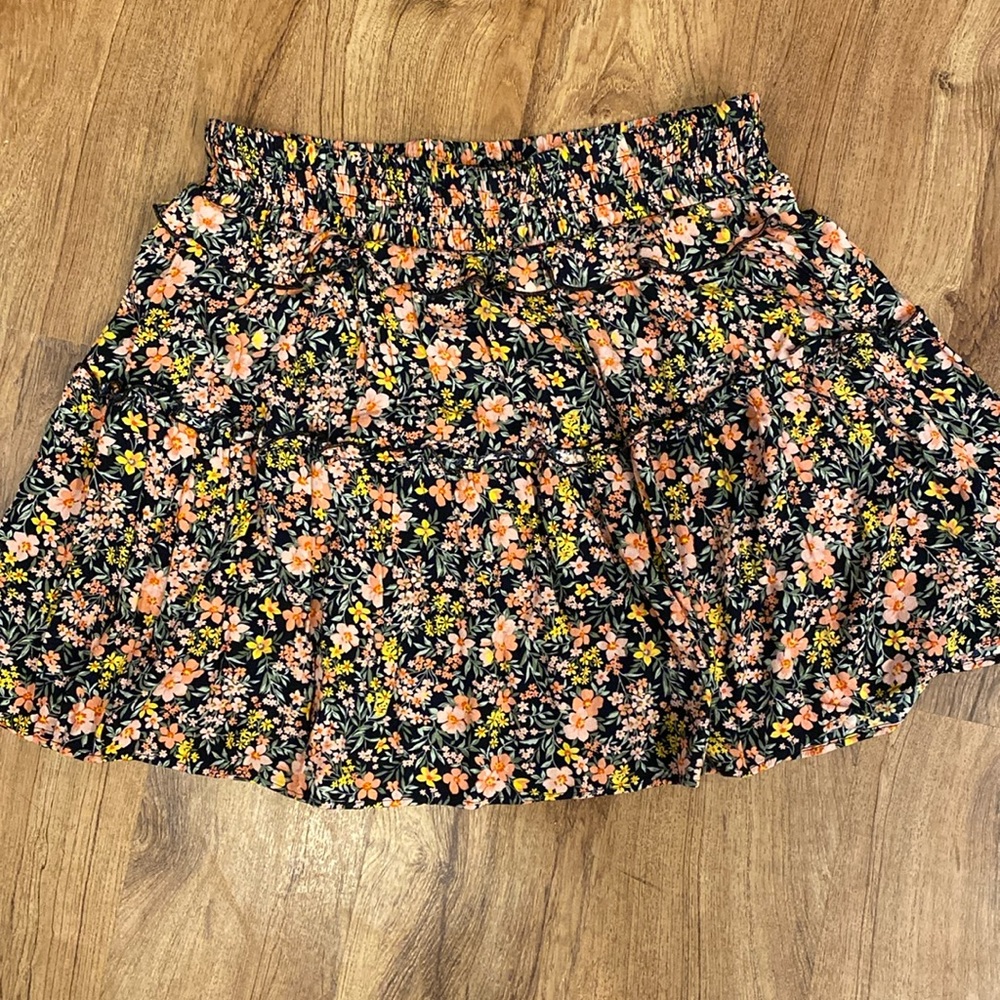 American eagle floral skirt